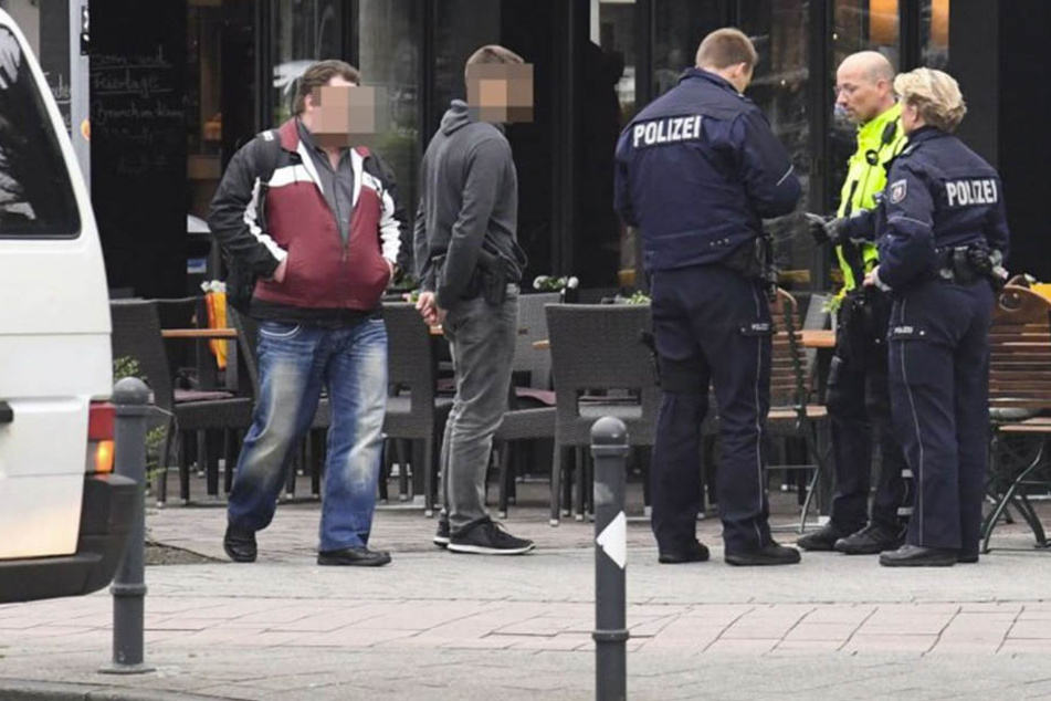 Ein 18-jähriger Tatverdächtiger wurde von der Polizei Paderborn verhaftet.