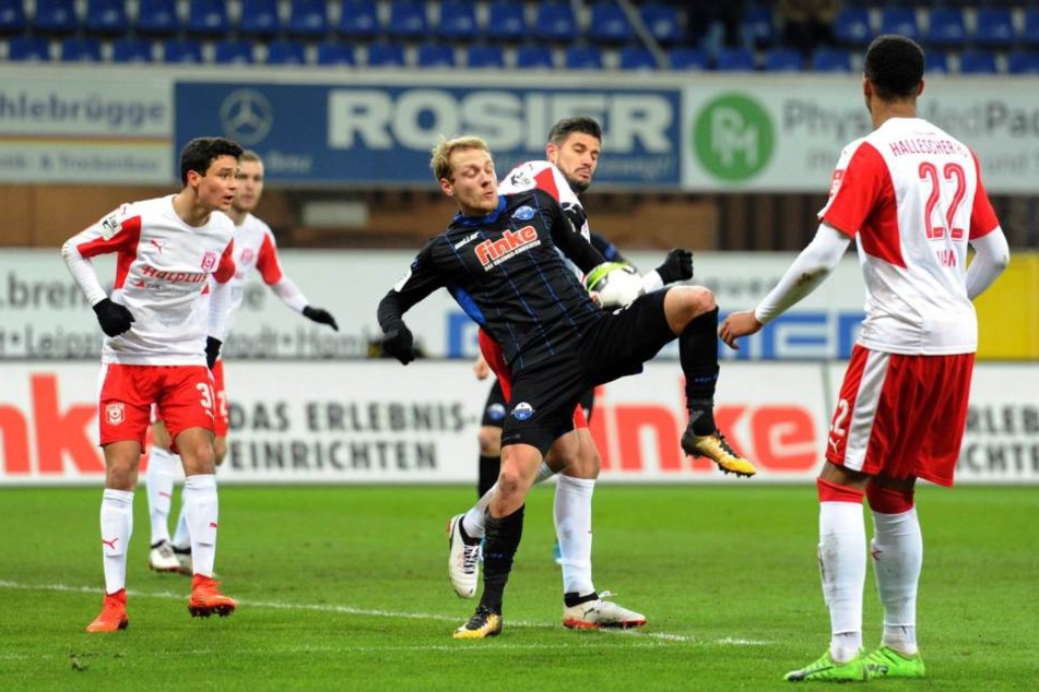 Die Abwehr des Halleschen FC stand dicht beieinander und machte es dem SCP schwer, ein Durchkommen zu finden.