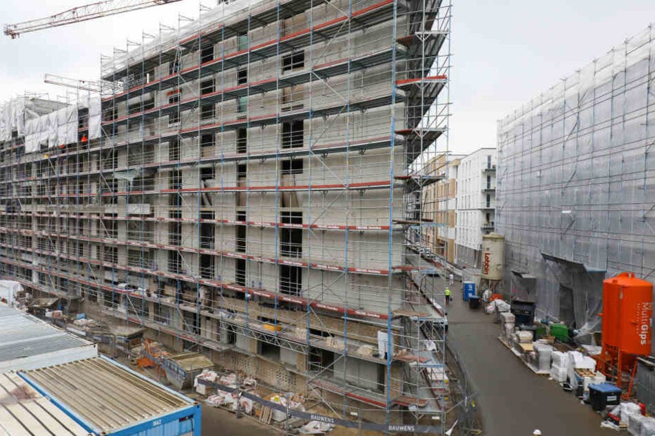 Die Baustelle des Stadtentwicklungsprojekt "Neue Mitte Altona" auf dem Gelände des ehemaligen Güterbahnhofs. Hier soll vor allem soziale Wohnungspolitik in die Realität umgesetzt werden.