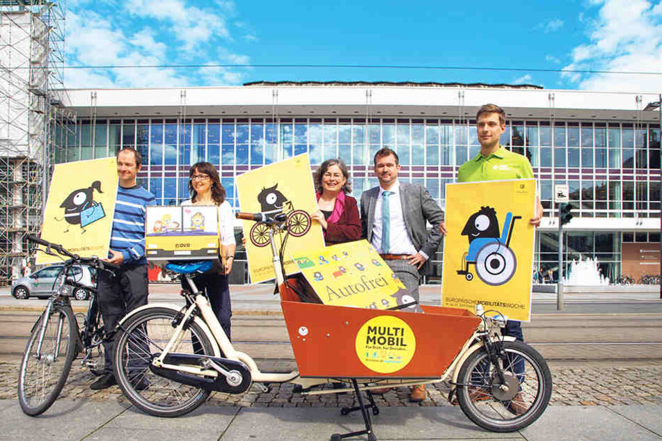 Am Sonnabend wird die Wilsdruffer Straße vor dem Kulturpalast für Autos
gesperrt und für Fahrräder geöffnet.