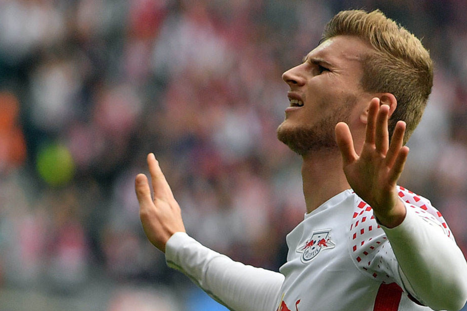 Große Herausforderung für Leipzig's Superstürmer Timo Werner (21).