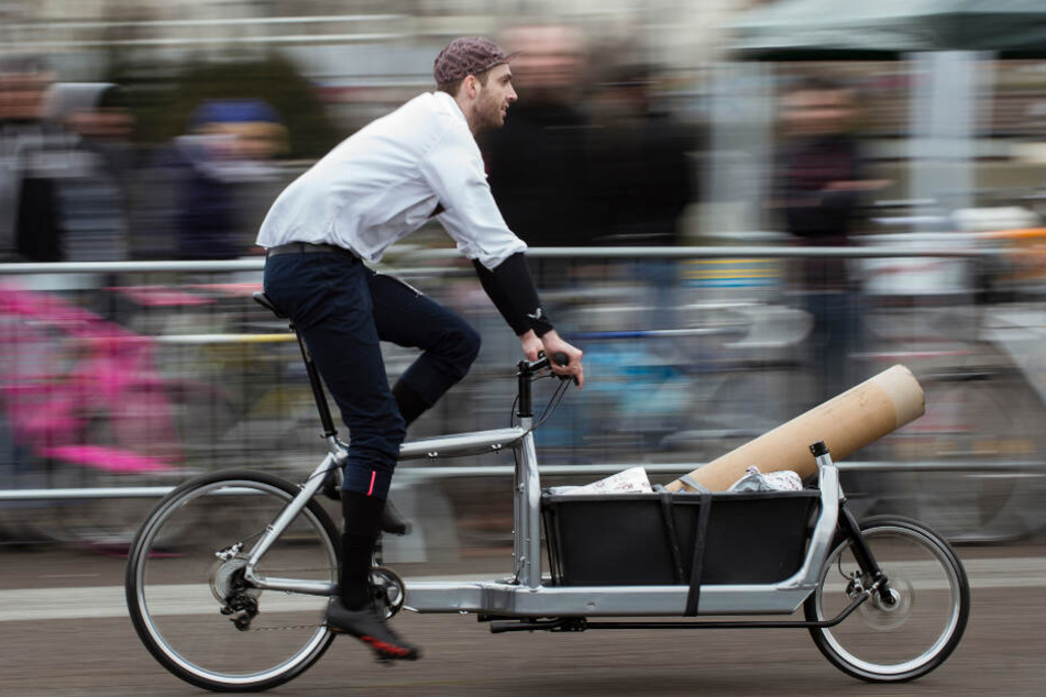 Mit einem Lastenfahrrad lassen sich viele größere Gegenstände transportieren.