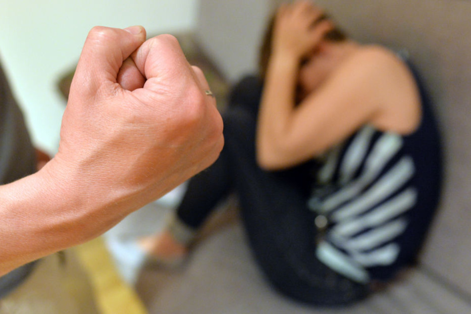 In der Regel sind Frauen die Opfer, wenn es zu Gewalt in den eigenen vier Wänden kommt. (Symbolbild)