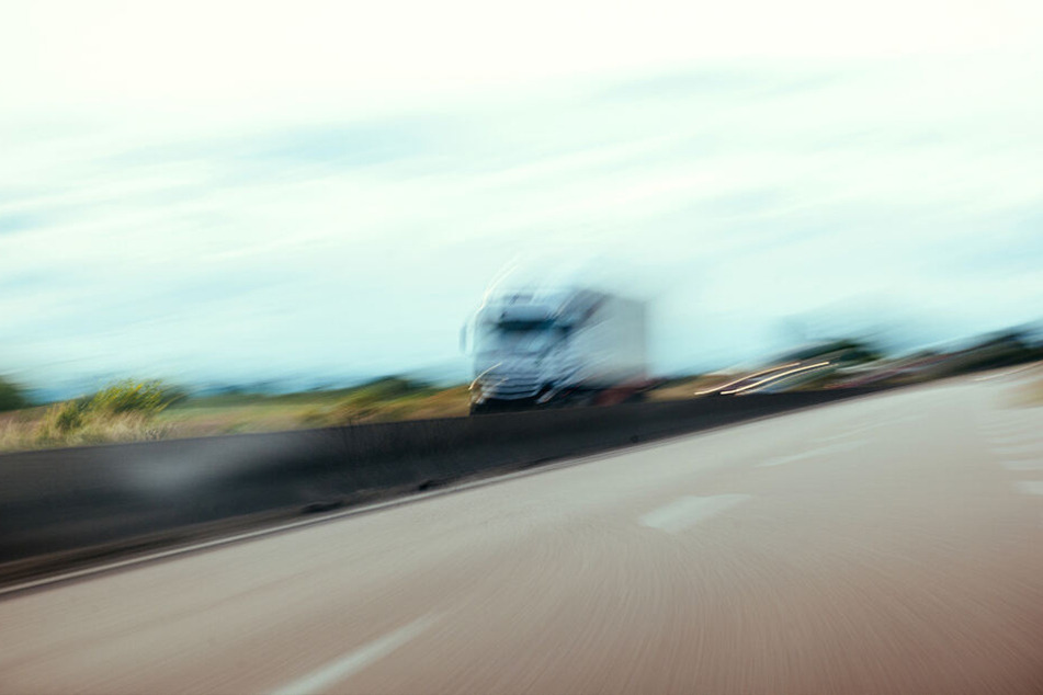 Etwa so ist der persönliche Eindruck, wenn man betrunken oder nach der Einnahme von Drogen Auto fährt.