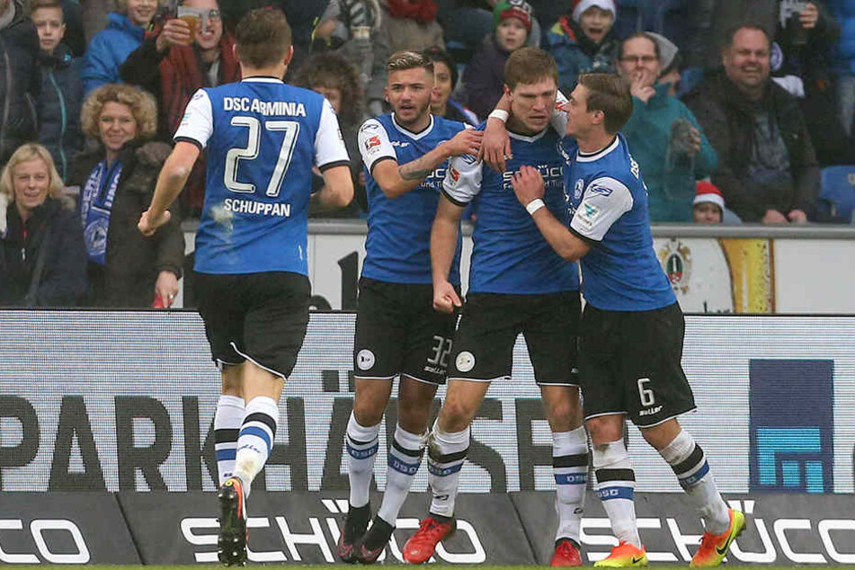 Zwischenzeitlich durften sich die Arminien über den 1:1-Ausgleichstreffer von Fabian Klos freuen.