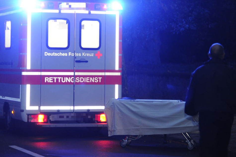 Eine Pflegekraft fand die beiden Leichen. (Symbolbild)