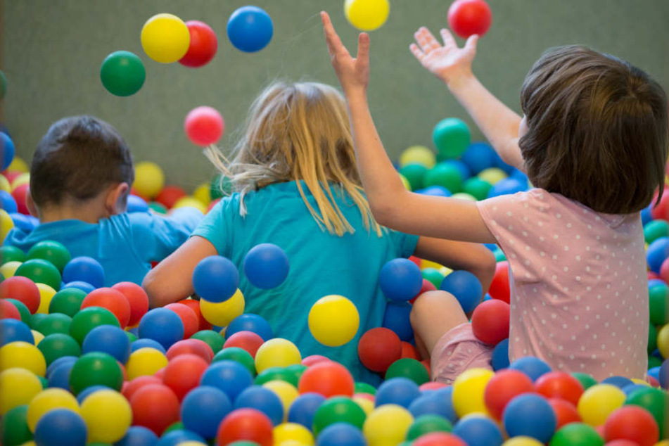 Für Kinder- und Jugendhilfe wurde im Freistaat tief in die Tasche gegriffen. (Symbolbild)