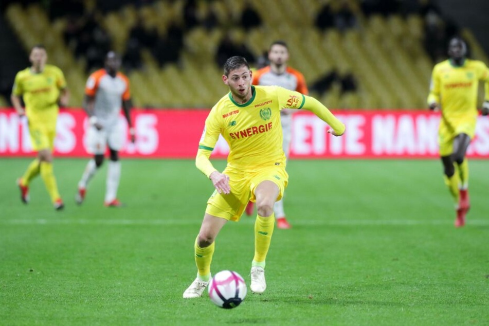 Ist Emiliano Sala mit einem Kleinflugzeug in den Ärmelkanal gestürzt?