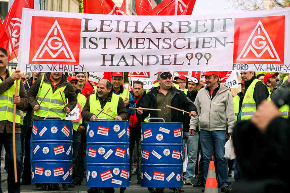 Immer wieder protestieren Leiharbeiter für bessere Konditionen. (Symbolbild)
