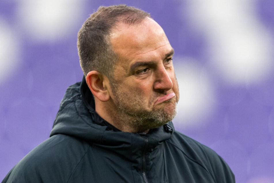 Heidenheim-Coach Frank Schmidt schaute zu.