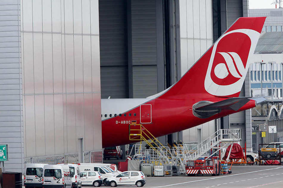 Die Maschinen von Air Berlin bleiben im Düsseldorfer Wartungshangar.