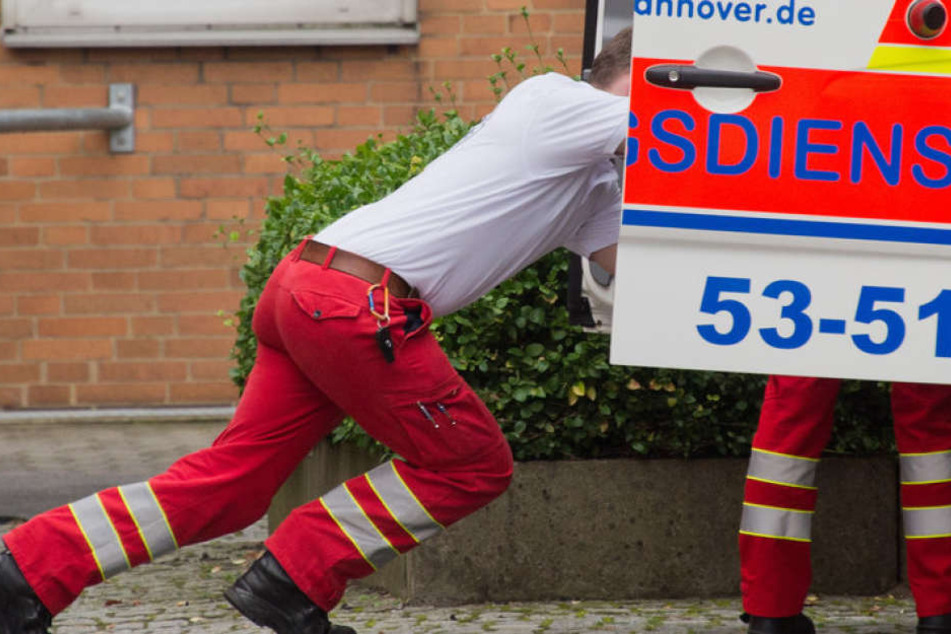 Der Achtjährige erlitt Verletzungen an beiden Beinen. (Symbolbild)