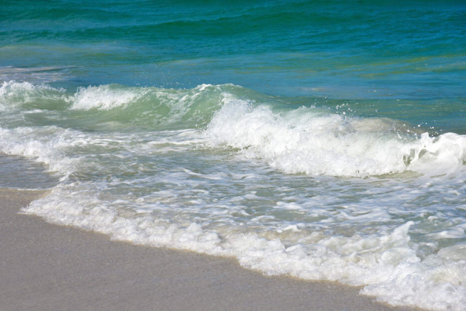24 Stunden trieben zwei Fischer auf dem Meer herum, bevor sie gerettet wurden. (Symbolbild)