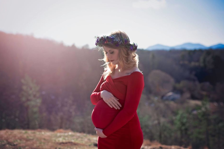 Das kleine Mädchen in ihrem Bauch wird ihren Vater niemals kennenlernen.