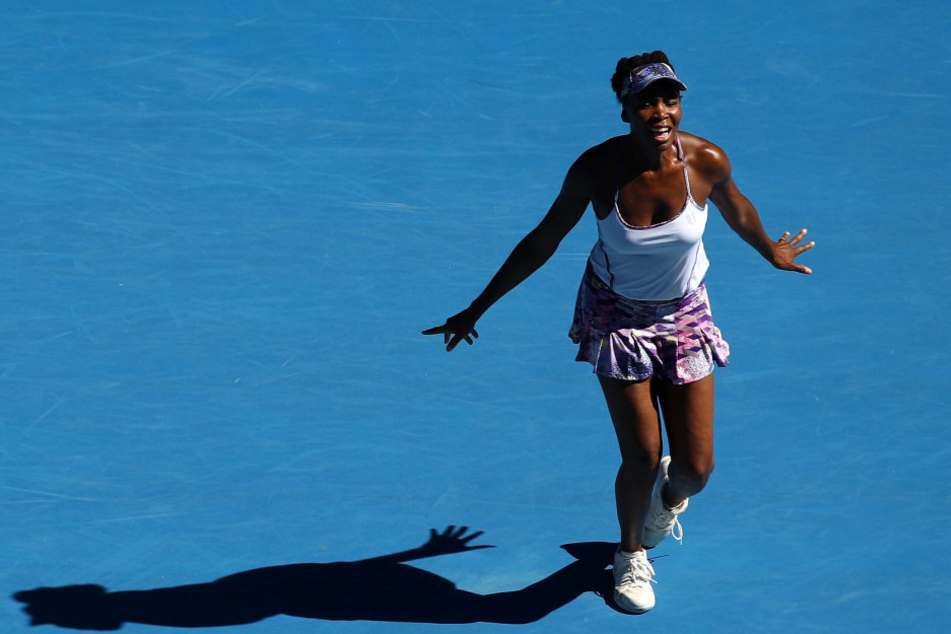 Venus Williams hat nach der Rekord-Wartezeit von 14 Jahren zum zweiten Mal das Endspiel der Australian Open erreicht.
