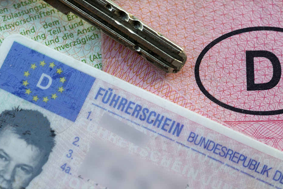 Der deutsche Führerschein war schon weg, deswegen versuchte es ein Autofahrer bei der Polizei mit einem litauischen.