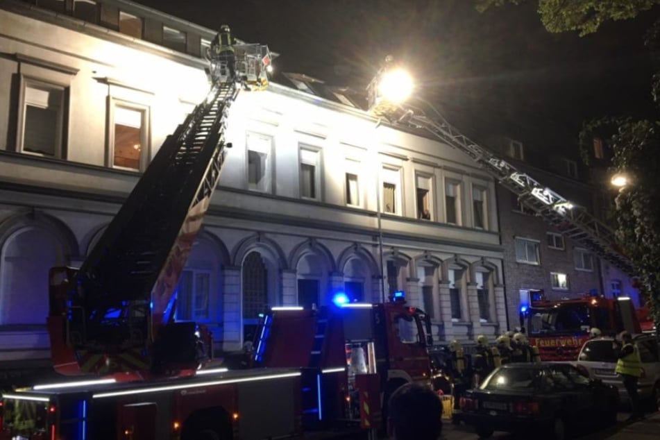 Die Kameraden der Feuerwehr Gelsenkirchen im Einsatz.