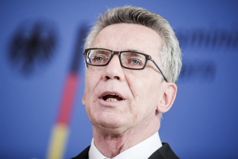Thomas de Maizière (CDU) teilt in seinem neuen Buch gegen die Kommunalpolitiker aus.