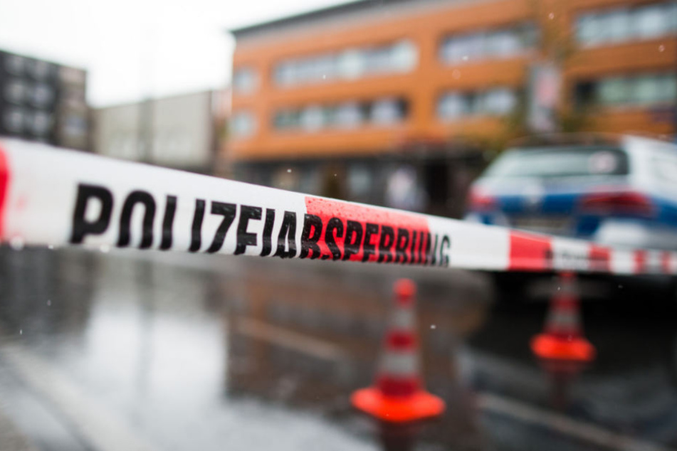 Die Tochter fand die Frau schwer verletzt im Keller des Hauses (Symbolfoto).