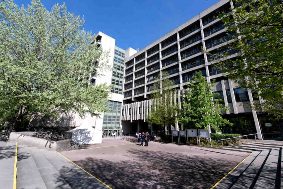 Das Gerichtsgebäude für das Amtsgericht, das Landgericht I und II in München, das Oberlandesgericht und die Staatsanwaltschaft in der Nymphenburger Straße.
