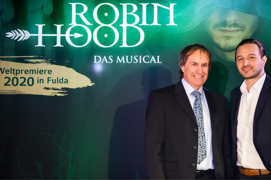 Chris de Burgh (l.) und Dennis Martin wollen gemeinsam die Melodien verfassen.
