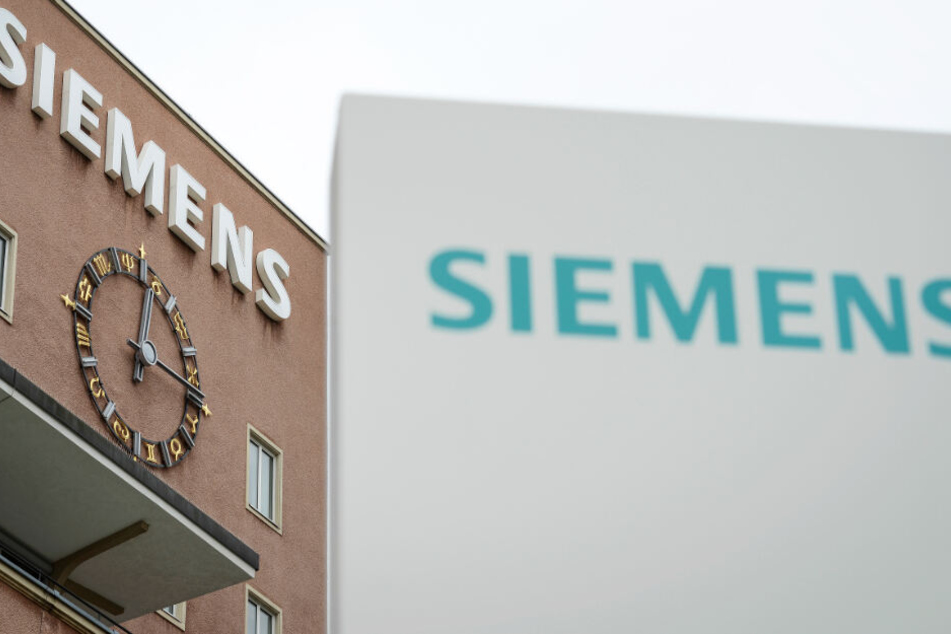 Siemens sieht sich derzeit heftiger Kritik von Klimaaktivisten ausgesetzt.