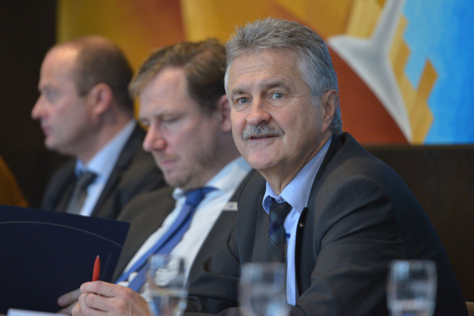 IHK-Chef Hans-Joachim Wunderlich (63) hofft, dass durch die neue Social-Media-Kampagne viele osteuropäische Fachkräfte in den Kammerbezirk kommen.
