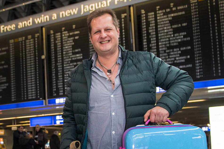 Jens Büchner wurde durch die Auswanderer-Show "Goodbye Deutschland" berühmt. Heute ist er Partysänger und Café-Besitzer.