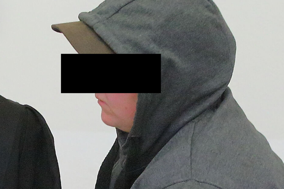 Niemand will bemerkt haben, dass Nicole R. (32) schwanger war. Die Melkerin ist wegen Totschlags angeklagt.