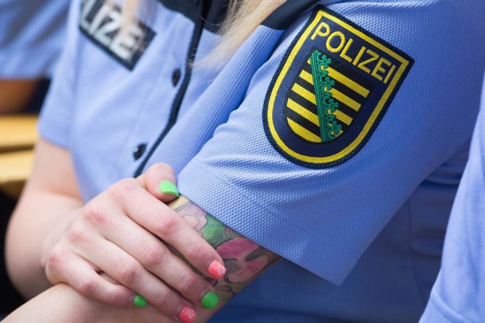 Fähigen Polizeianwärtern soll aufgrund von Körperschmuck nicht zwingend der Zugang zur Polizei verwehrt werden (Symbolbild).