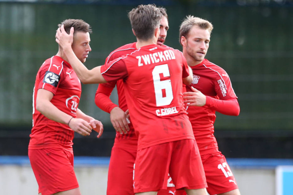 Jubel bei den Spielern vom FSV ZwickaU nach dem 0:1.