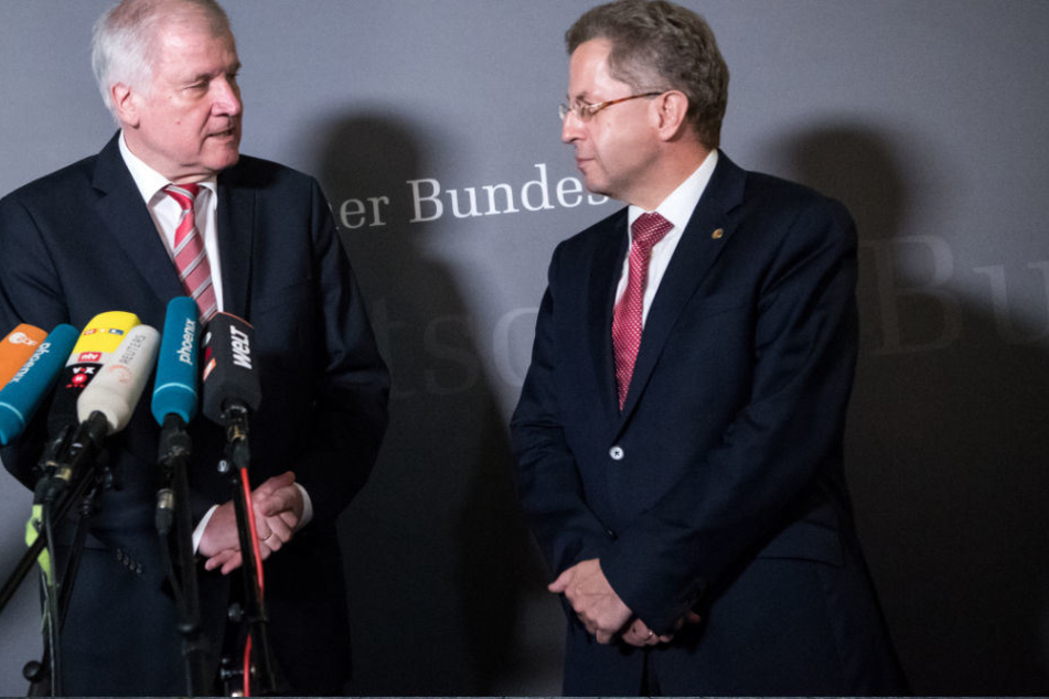 Horst Seehofer und Hans-Georg Maaßen nach der Sondersitzung des Innenausschusses.