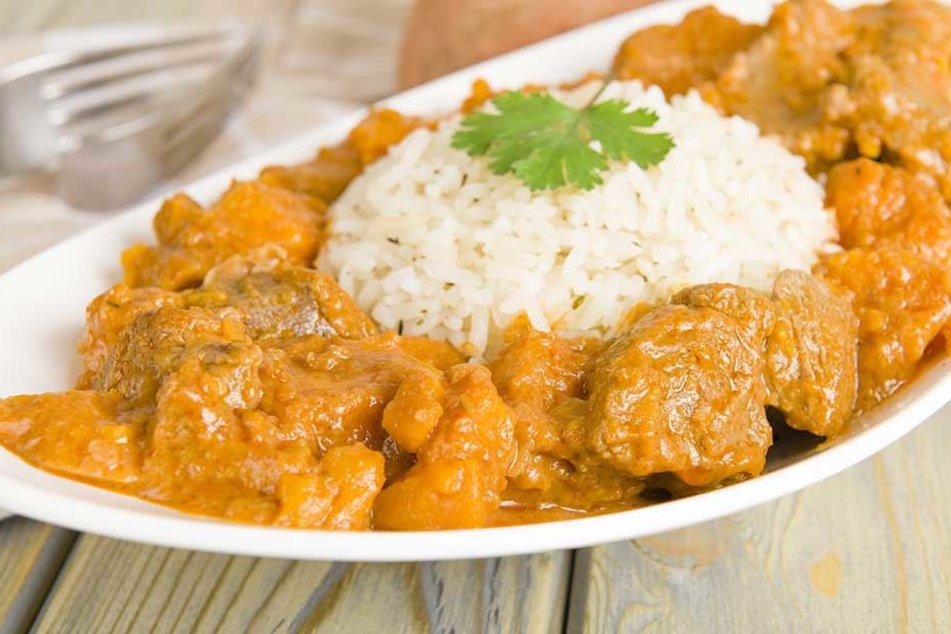Eine vermutlich durch Chicken-Curry ausgelöste Lebensmittelvergiftung