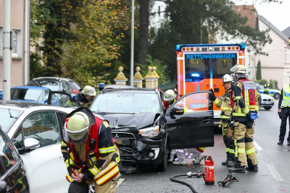 Zahlreiche Einsatzkräfte waren vor Ort im Einsatz.