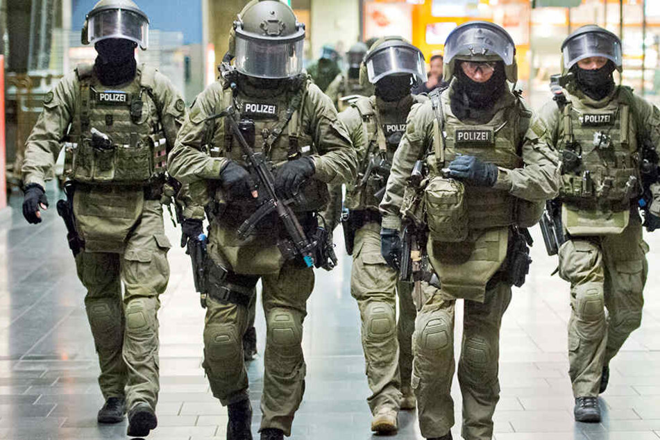 Die GSG9 ist ebenfalls bei den Razzien im Einsatz.