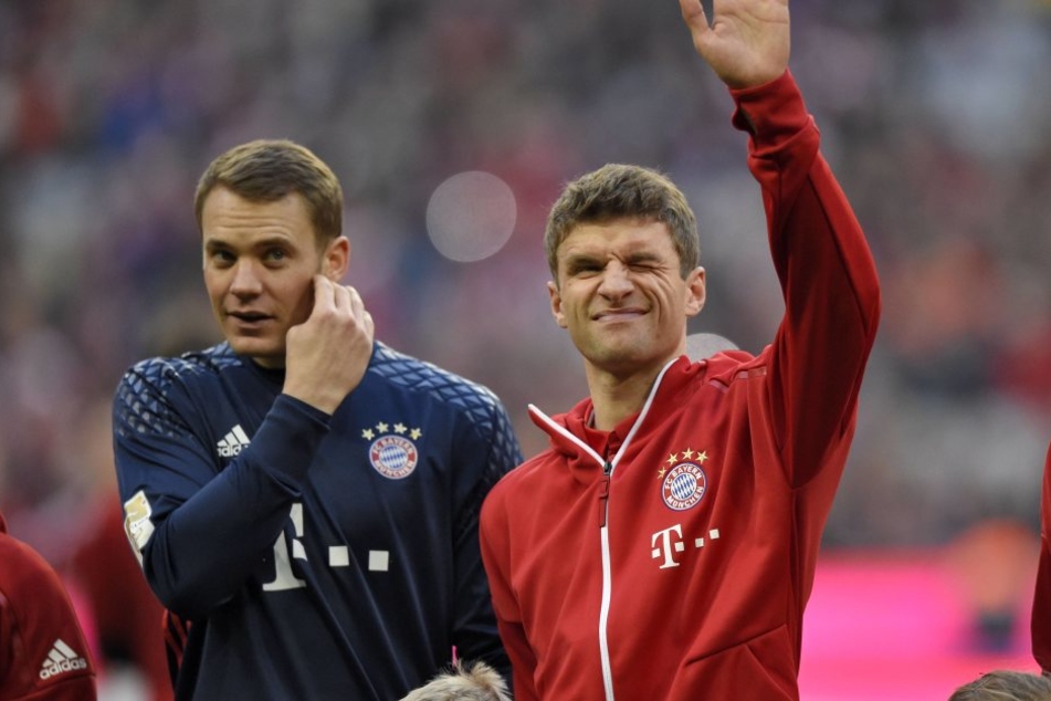 Manuel Neuer und Thomas Müller (v.li.)