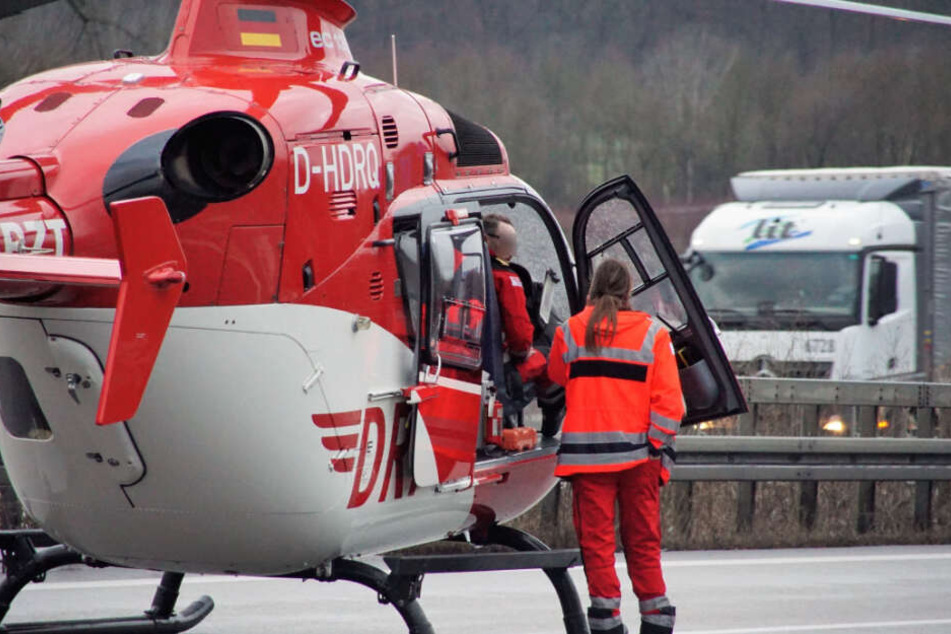 Bei dem tödlichen Unfall war auch ein Rettungshubschrauber im Einsatz. (Symbolbild)