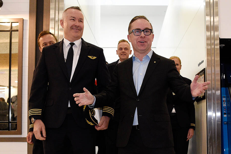 Qantas-Kapitän Sean Golding und Alan Joyce (CEO der Qantas Group) nach der Ankunft der Boing in Sydney.