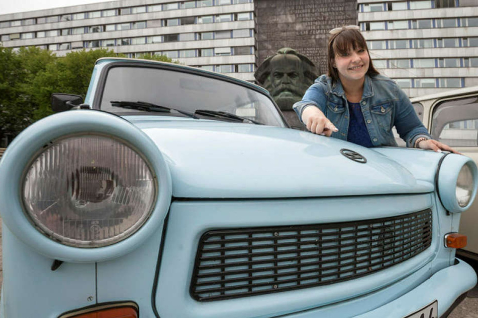 Zum ersten Mal Trabi fahren: MOPO-Reporterin Caroline Staude (26) hat’s versucht.