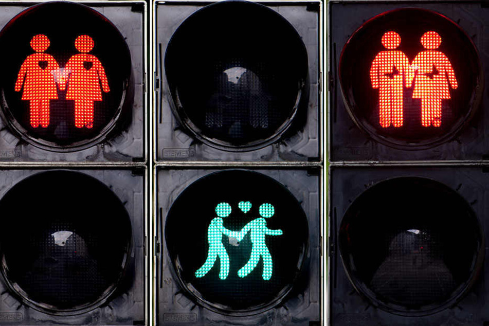 Die Ampelpärchen könnten zum CSD in Frankfurt so aussehen wie die Beispiele aus München.