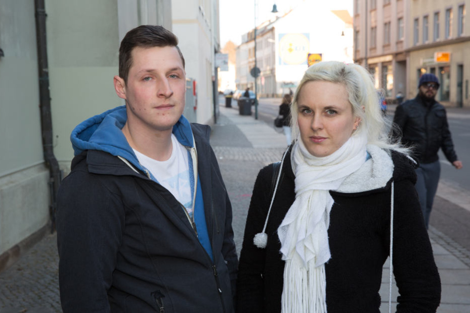 Konstrukteur Clemens Pannach (26) und seine Freundin Luisa Banke (23)
verstehen nicht, warum sie angegriffen wurden.