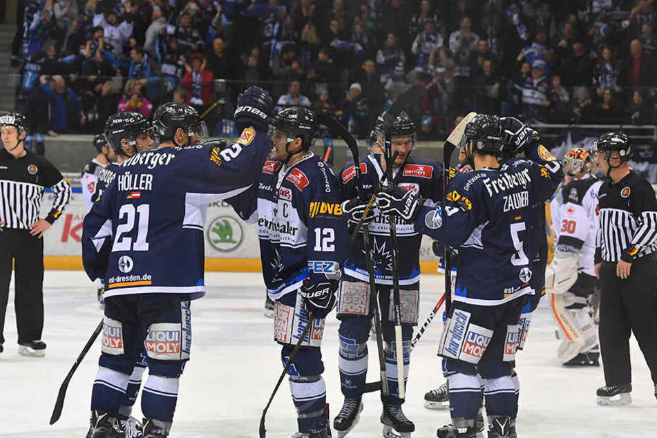 Der Jubel in der EnergieVerbund Arena war groß.