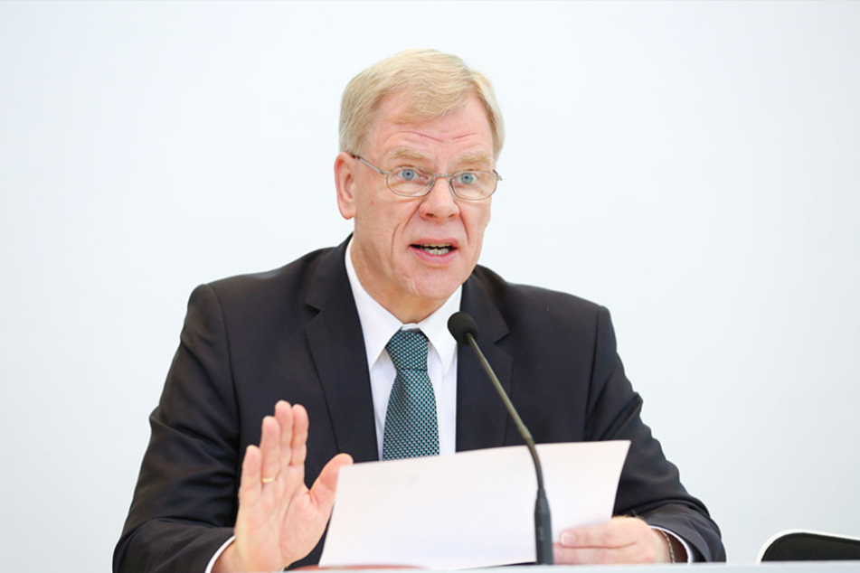 Georg Unland (63, CDU) ist seit 2008 Finanzminister des Freistaates
Sachsen.