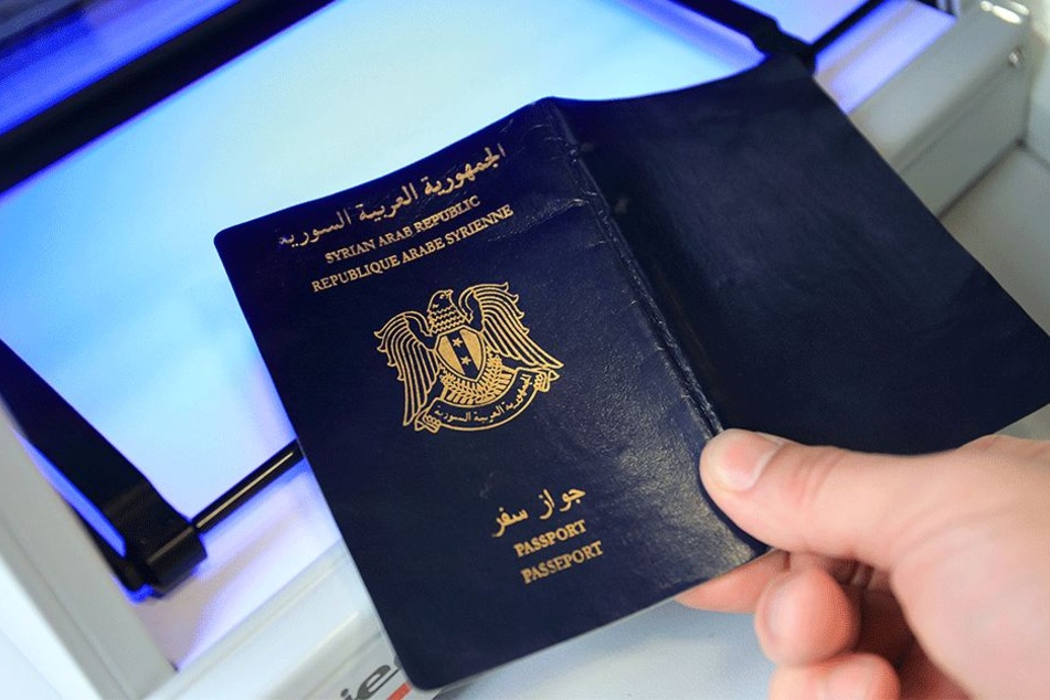 Über 11.000 Pässe sollen im Besitz des Islamischen Staats sein!