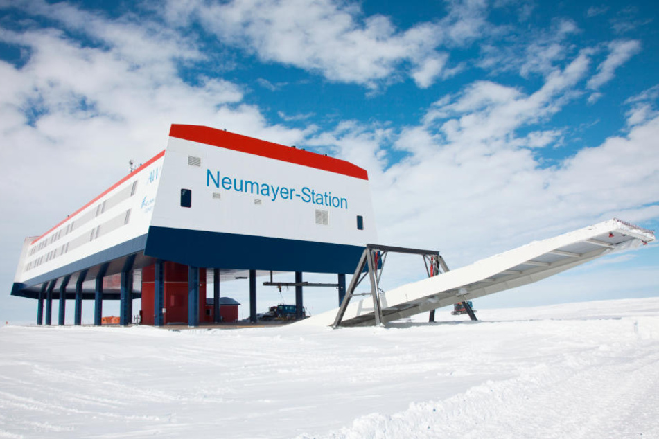 So sieht die Forschungsstation Neumayer III in der Antarktis aus.