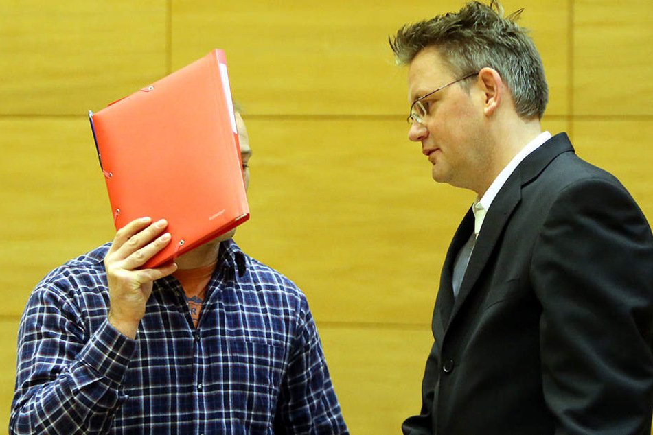 Der Angeklagte (32) wurde aus der Untersuchungshaft wieder freigelassen.