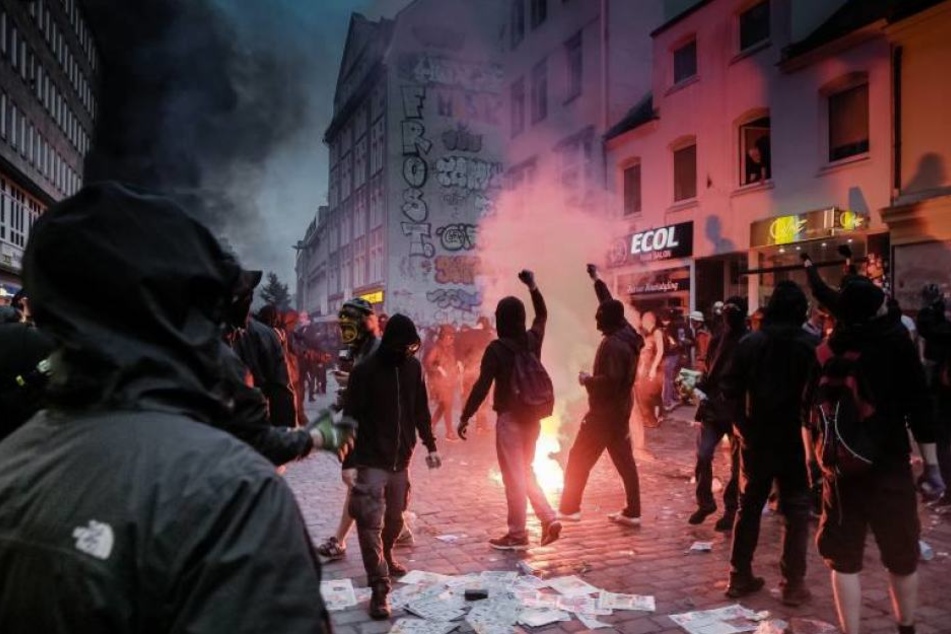 Plünderer, Randalierer und Aktivisten zogen am 7. Juli durch das Schanzenviertel.
