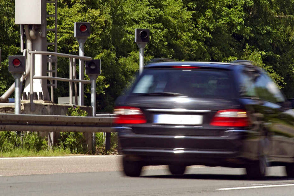 Etwa 285.000 "Opfer" dieses Blitzers auf der A3 bekommen jetzt ihr Geld zurück.