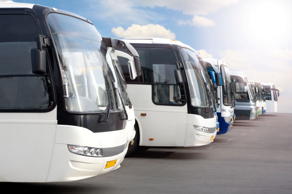 Mehrere Busse waren nicht sicher für Reisende. (Symbolbild)