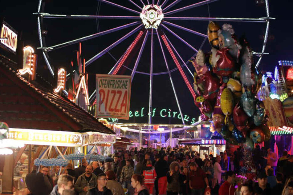 Die Männer begrapschten die jungen Mädchen immer wieder auf dem Löhner Oktoberfest.
